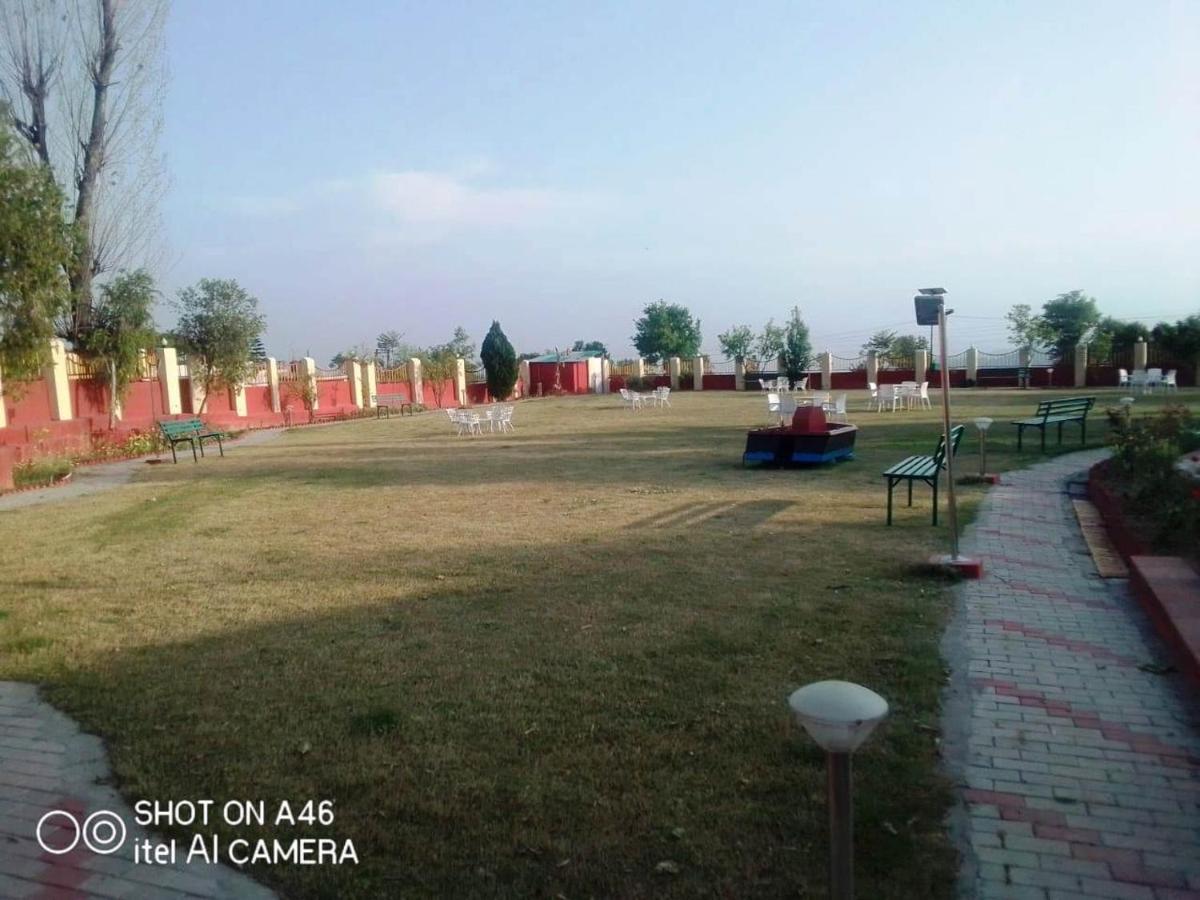 Pops Resort Pālampur Exterior foto
